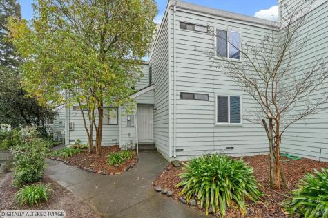 106 Courtyards E Windsor CA 95492