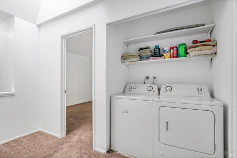 106 Courtyards E Windsor CA 95492