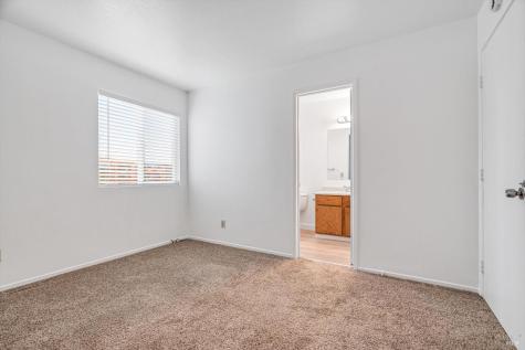 106 Courtyards E Windsor CA 95492