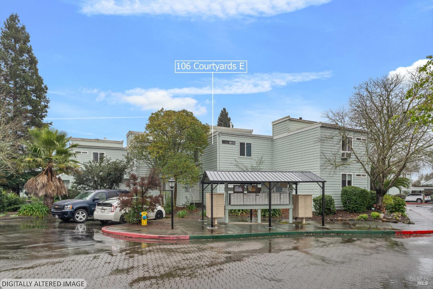 106 Courtyards E Windsor CA 95492