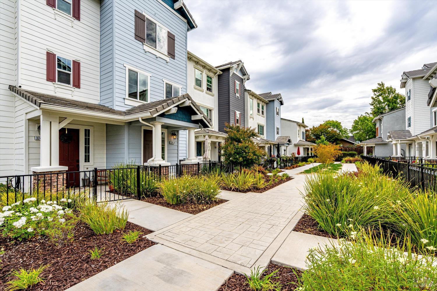 324 Pear Tree Terrace Napa CA 94558