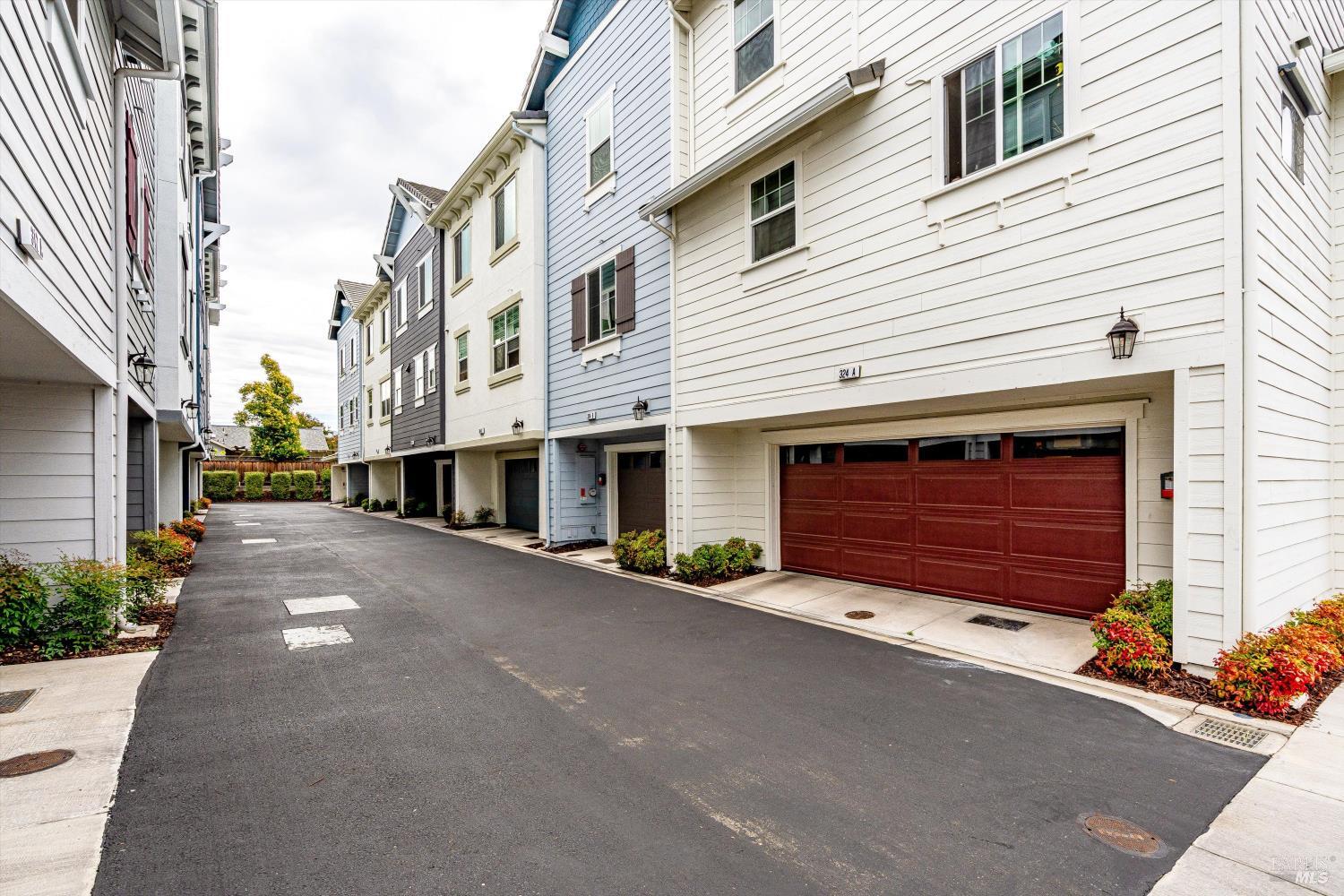 324 Pear Tree Terrace Napa CA 94558