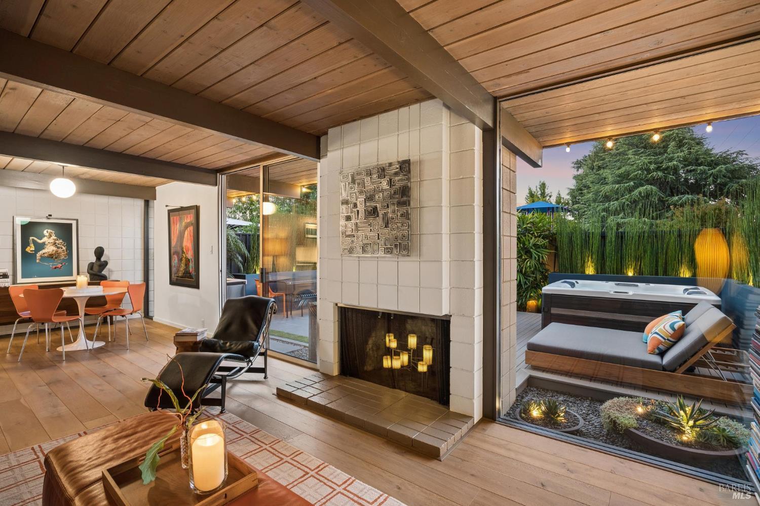 1182 Pomeroy Avenue Santa Clara CA 95051