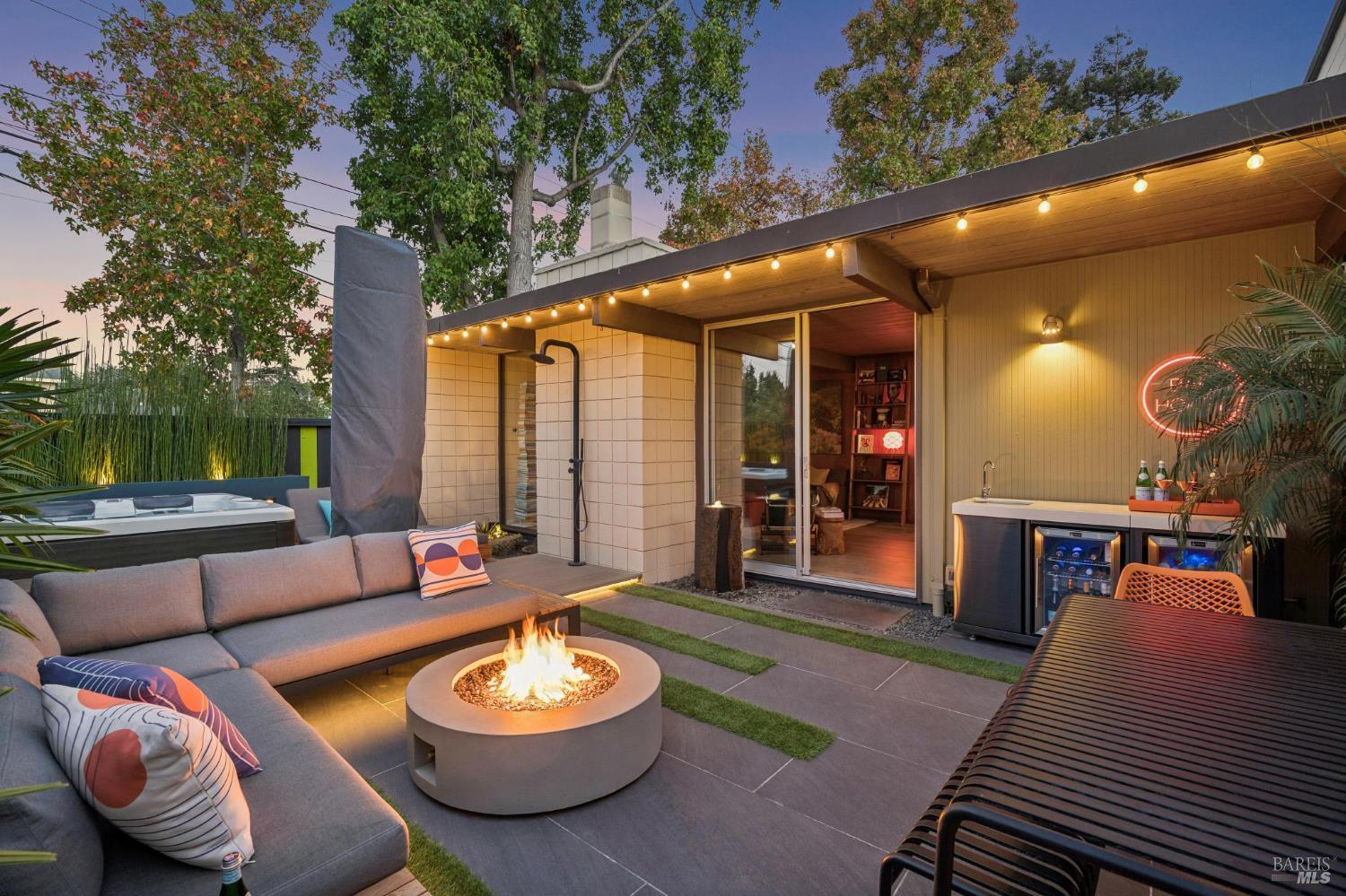 1182 Pomeroy Avenue Santa Clara CA 95051
