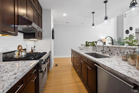 516 Grove Street Healdsburg CA 95448