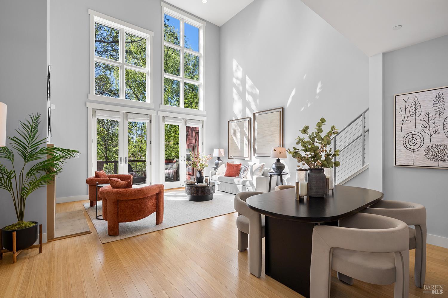 516 Grove Street Healdsburg CA 95448