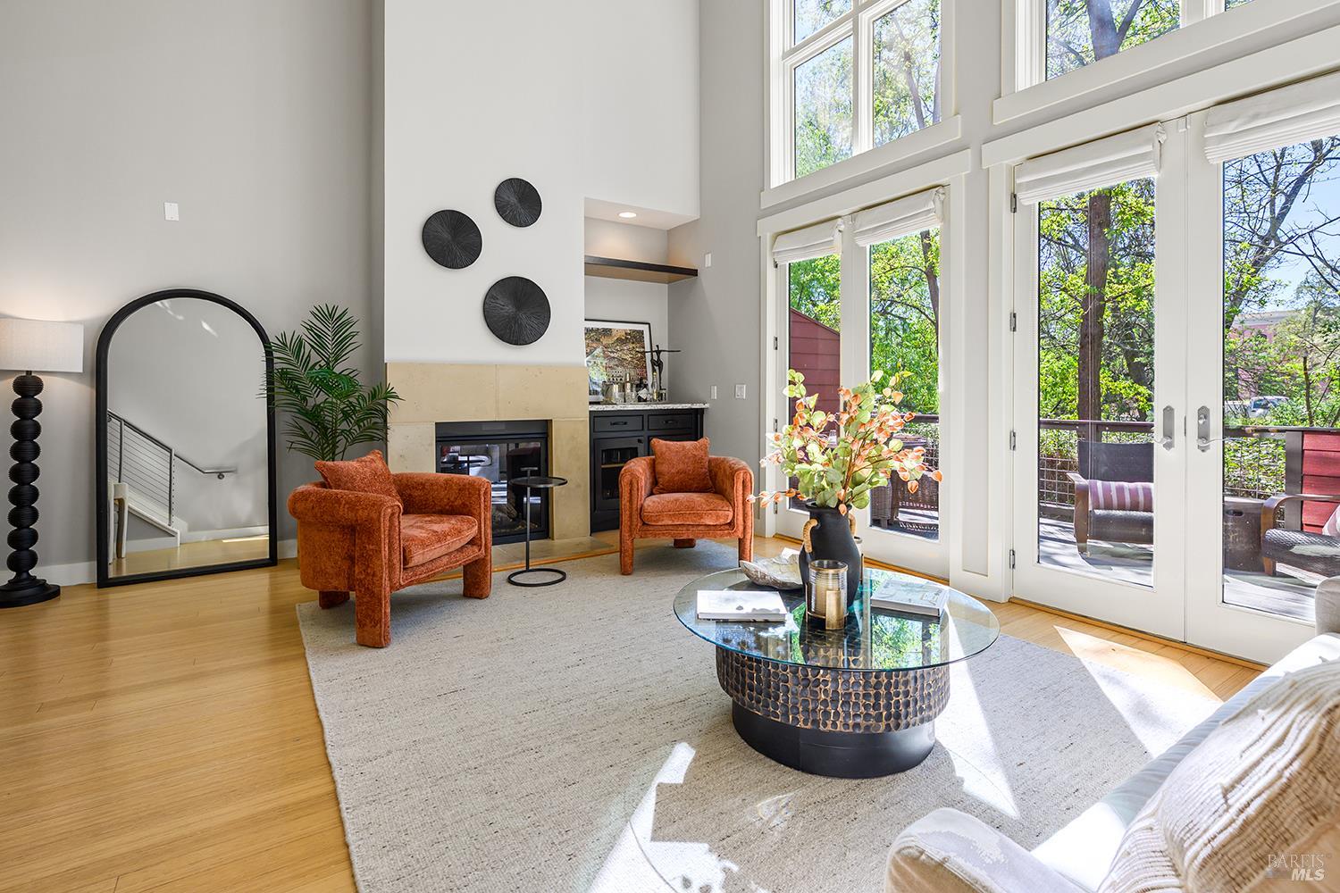 516 Grove Street Healdsburg CA 95448