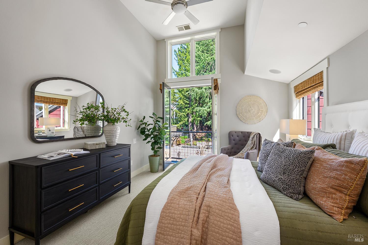 516 Grove Street Healdsburg CA 95448