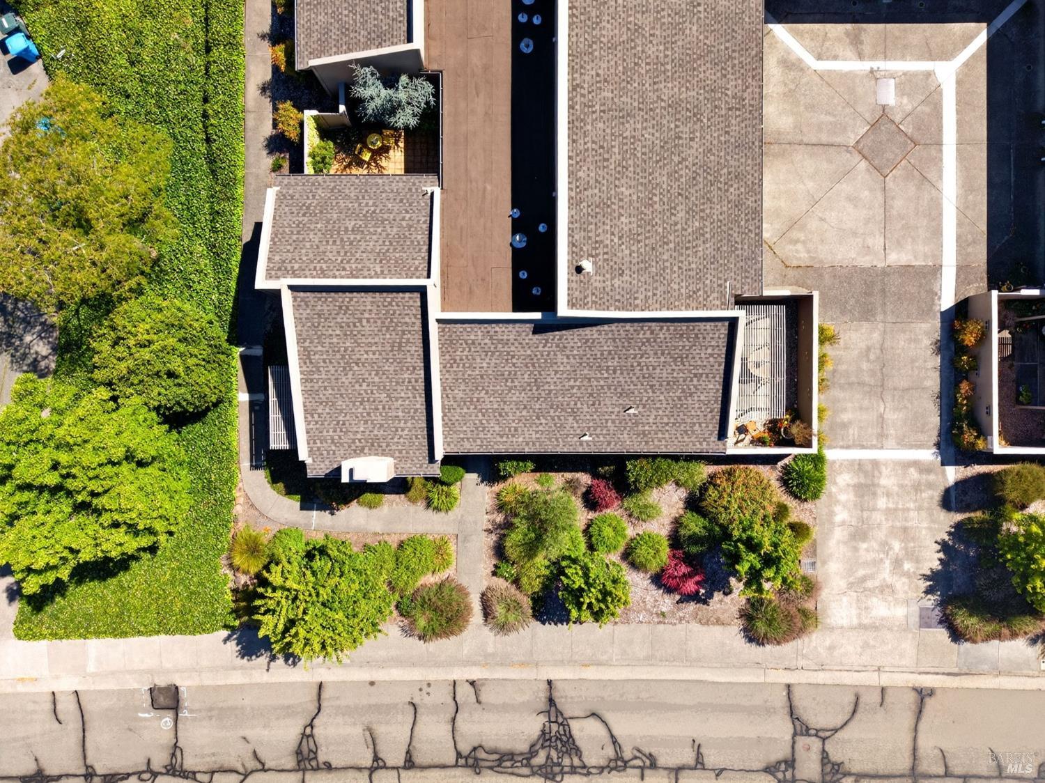 2221 Knolls Drive Santa Rosa CA 95405