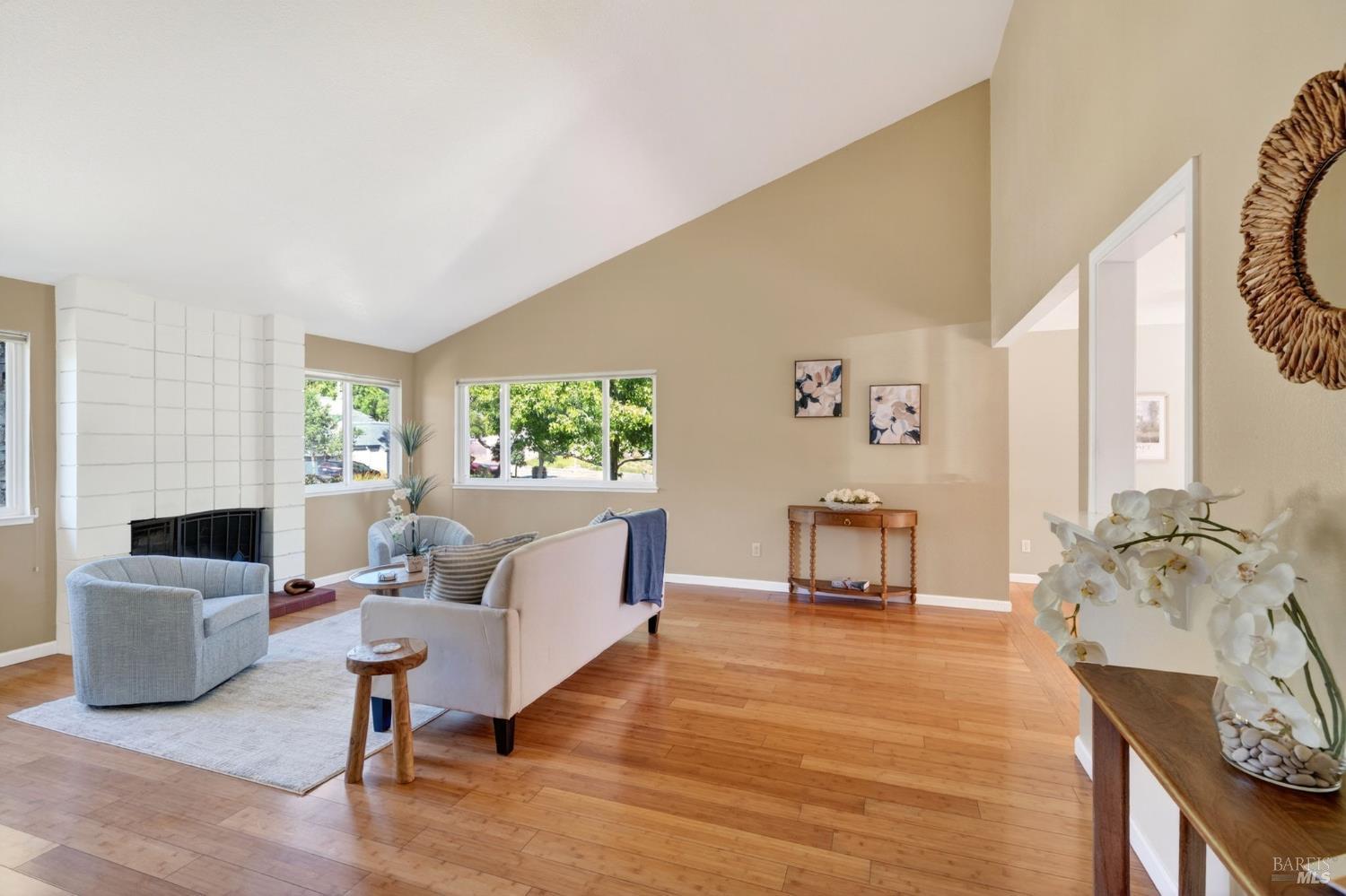 2221 Knolls Drive Santa Rosa CA 95405