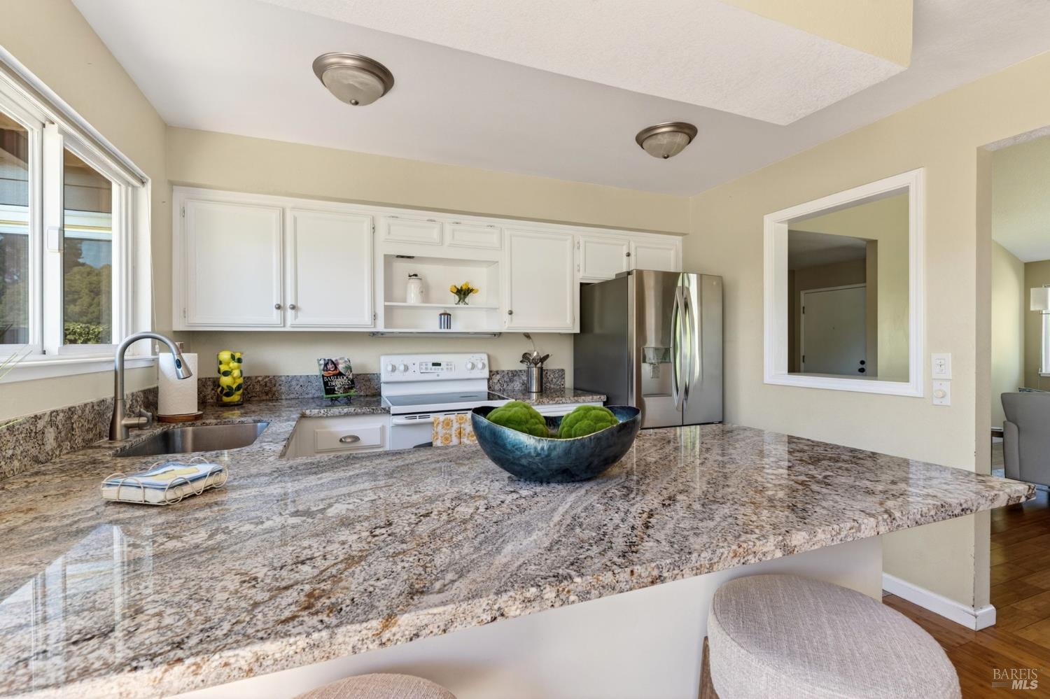 2221 Knolls Drive Santa Rosa CA 95405