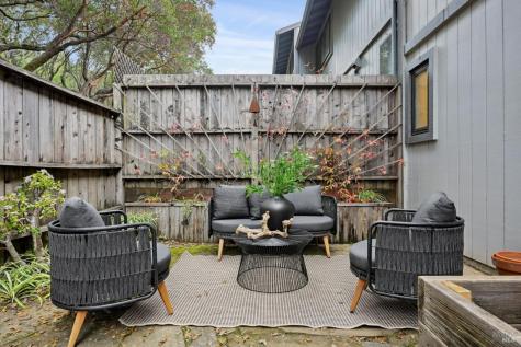 405 Sylvia Way San Rafael CA 94903