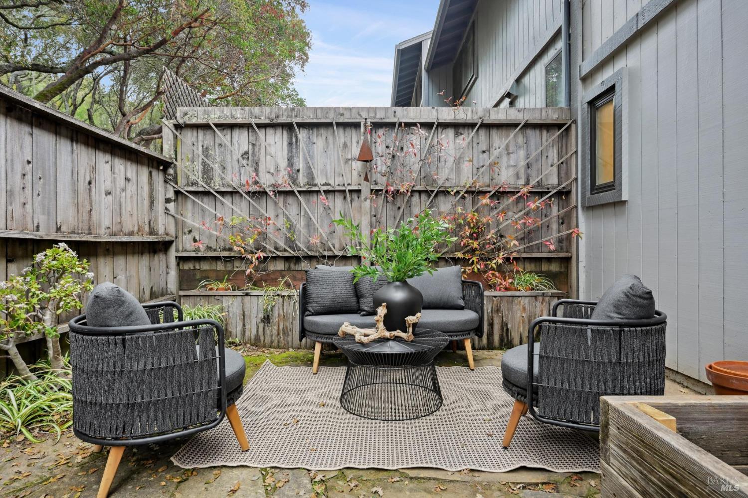 405 Sylvia Way San Rafael CA 94903