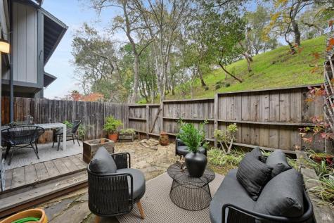 405 Sylvia Way San Rafael CA 94903