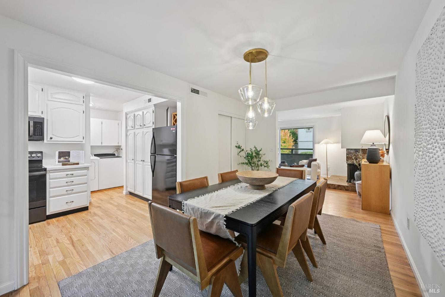 405 Sylvia Way San Rafael CA 94903