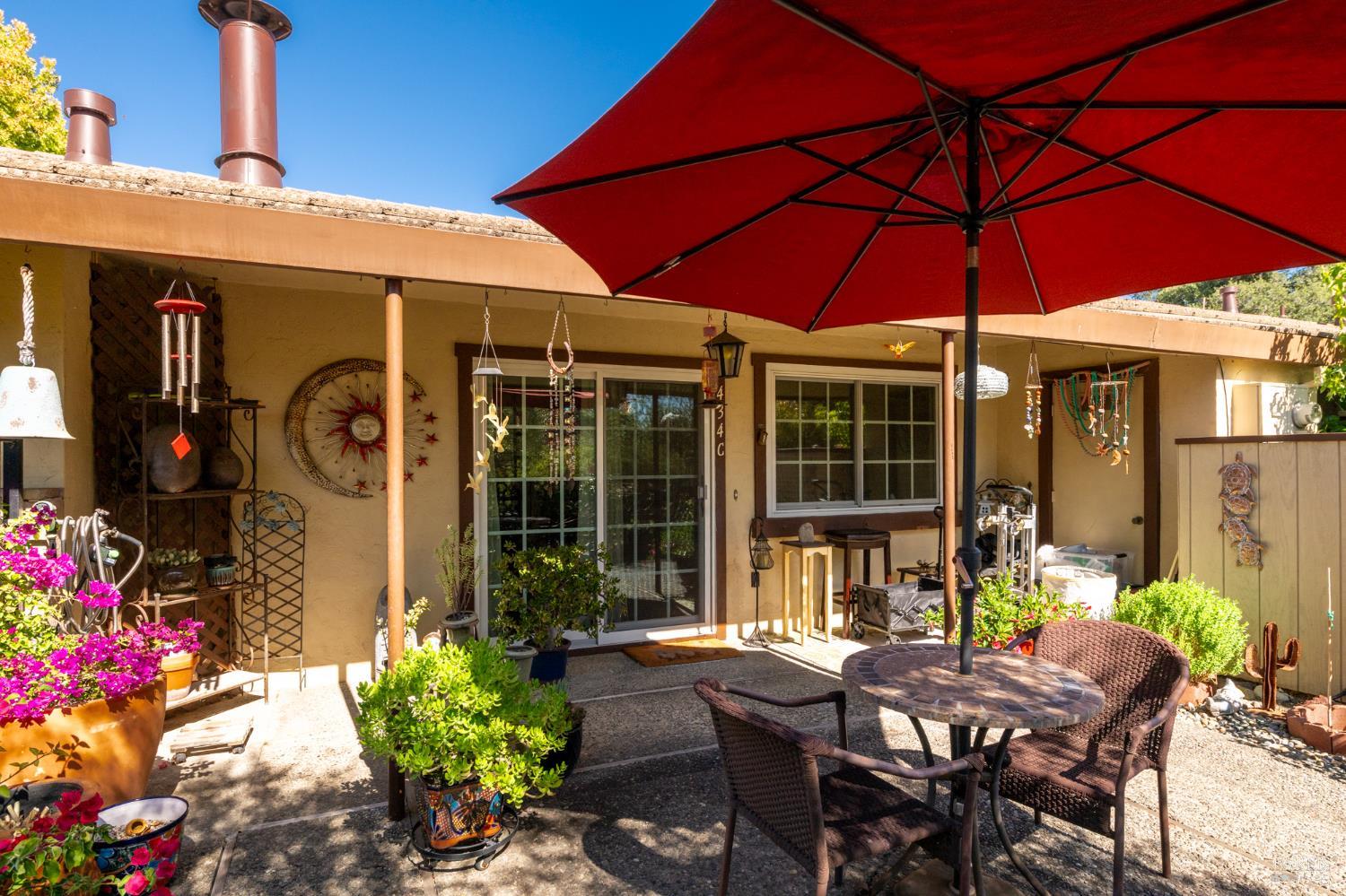 434 Las Casitas Court Santa Rosa CA 95403