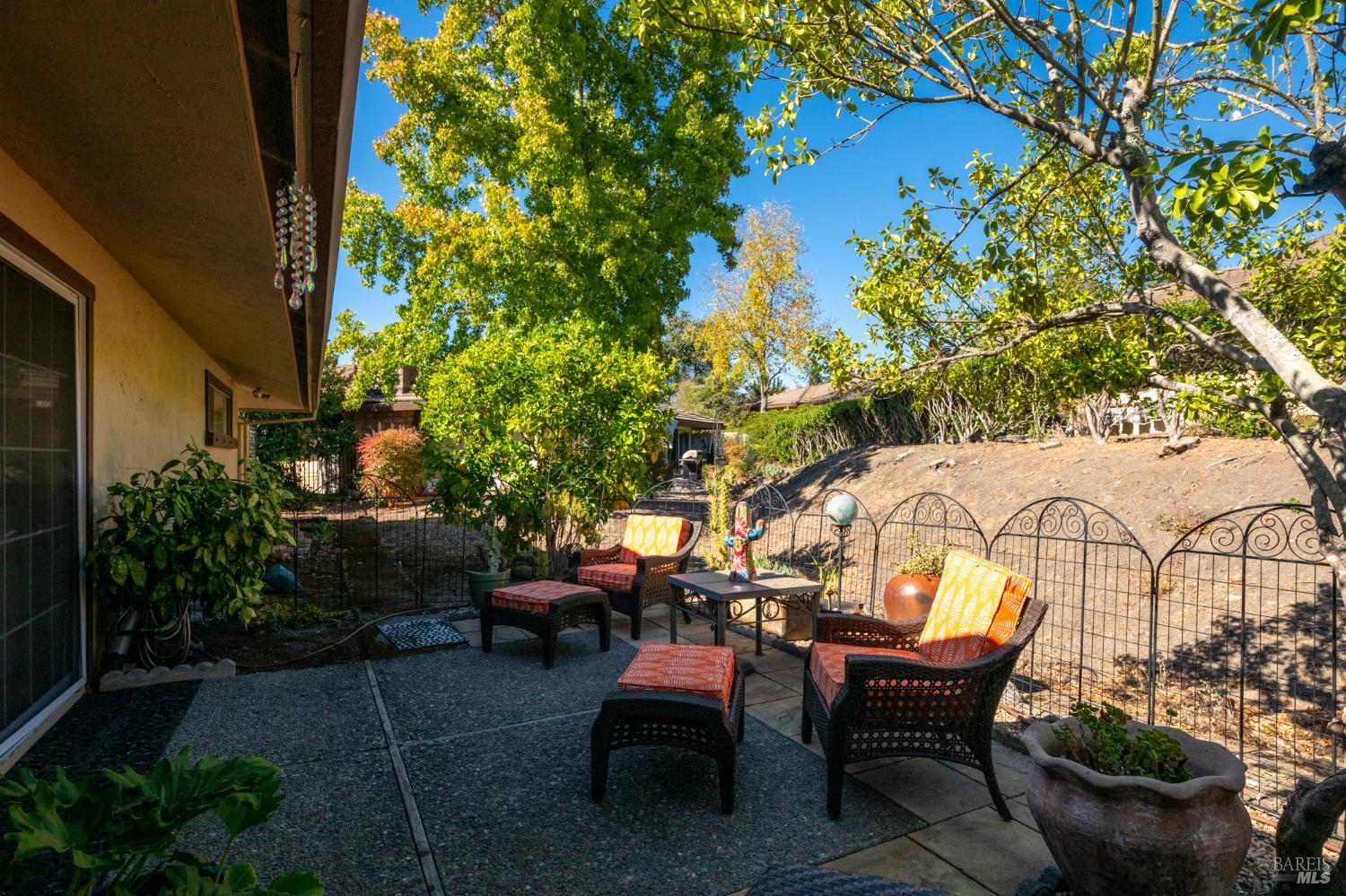 434 Las Casitas Court Santa Rosa CA 95403