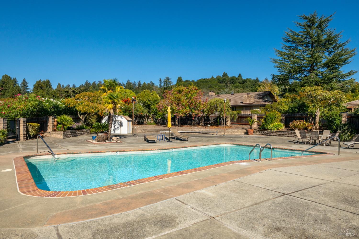 434 Las Casitas Court Santa Rosa CA 95403