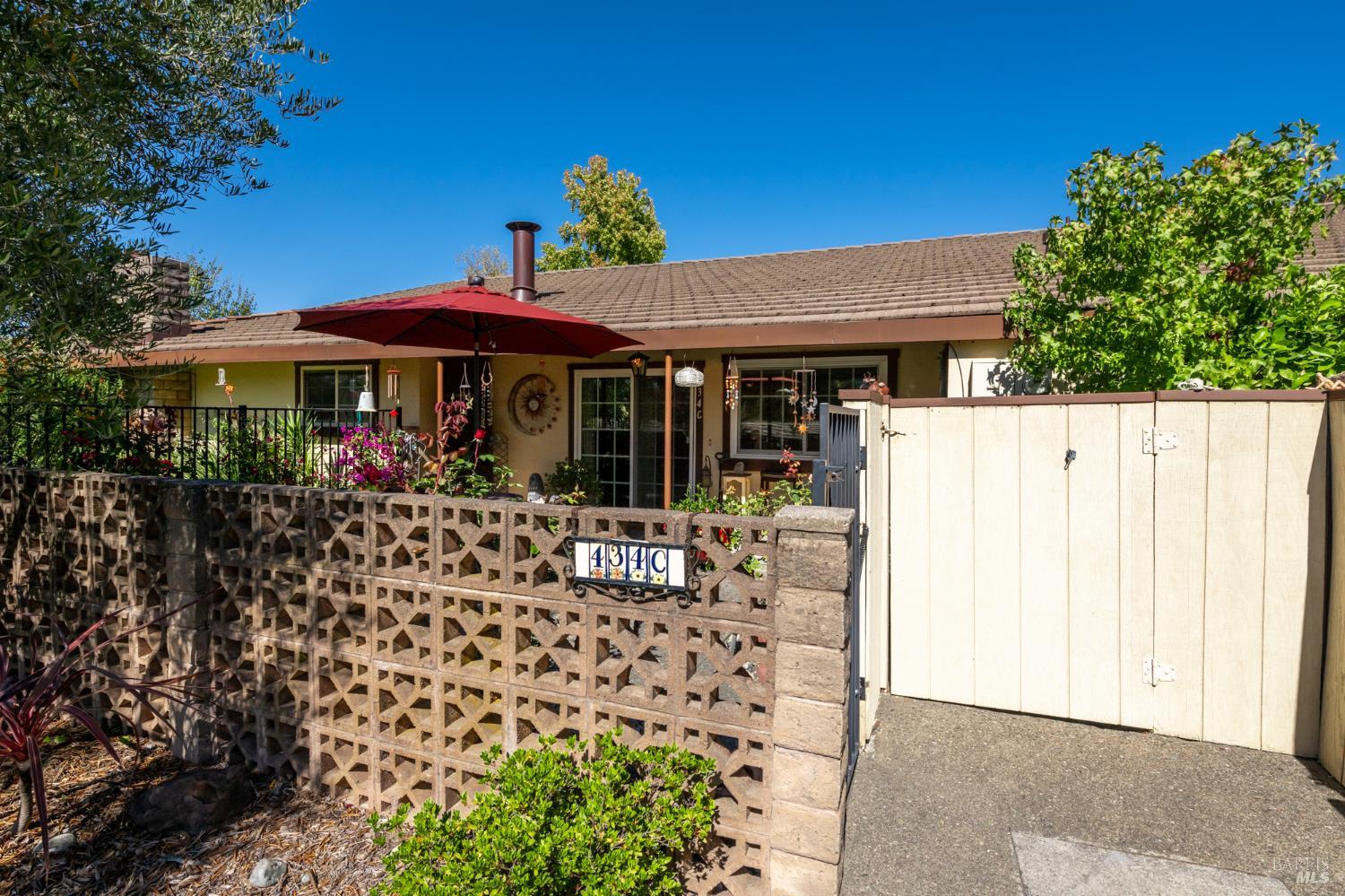 434 Las Casitas Court Santa Rosa CA 95403
