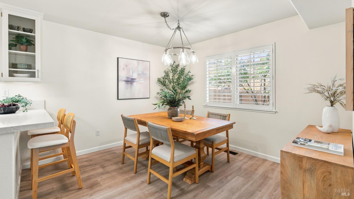 829 Chardonnay Circle Petaluma CA 94954