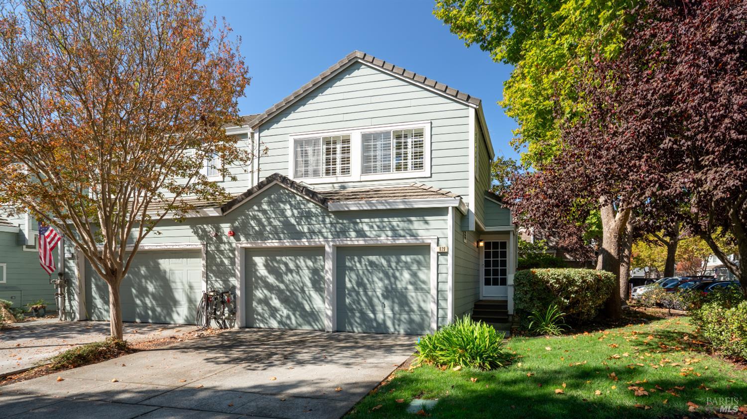 829 Chardonnay Circle Petaluma CA 94954