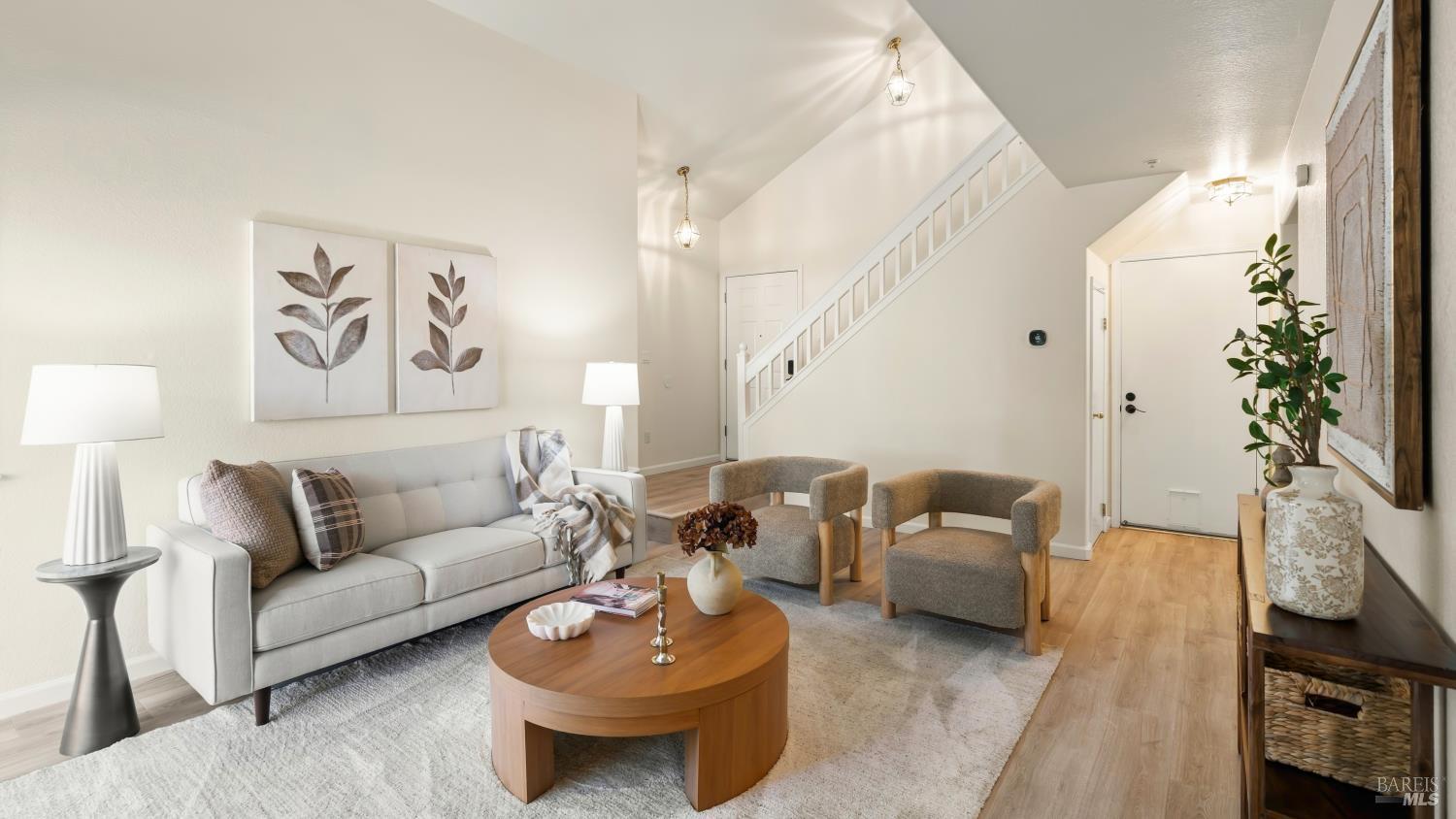 829 Chardonnay Circle Petaluma CA 94954