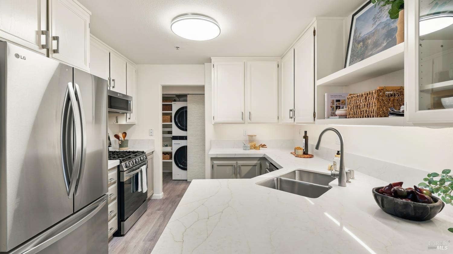 829 Chardonnay Circle Petaluma CA 94954