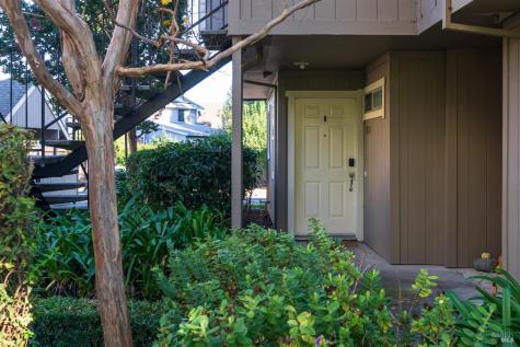 7651 Camino Colegio Rohnert Park CA 94928