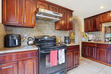 835 Liberty Street Petaluma CA 94952
