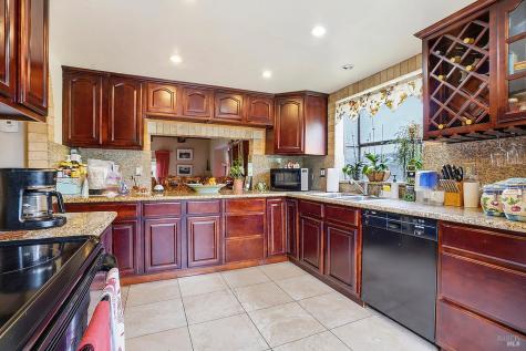 835 Liberty Street Petaluma CA 94952
