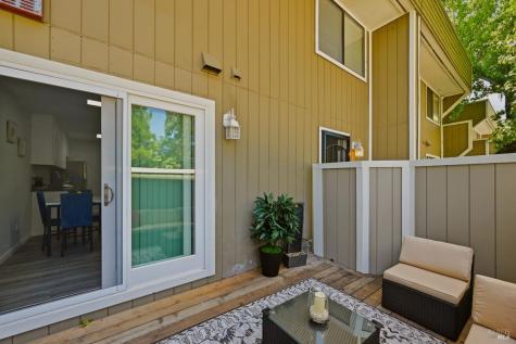 2151 W Steele Lane Santa Rosa CA 95403