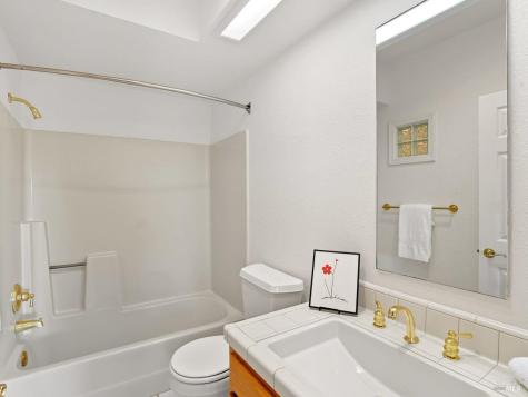 2131 Stonefield Lane Santa Rosa CA 95403