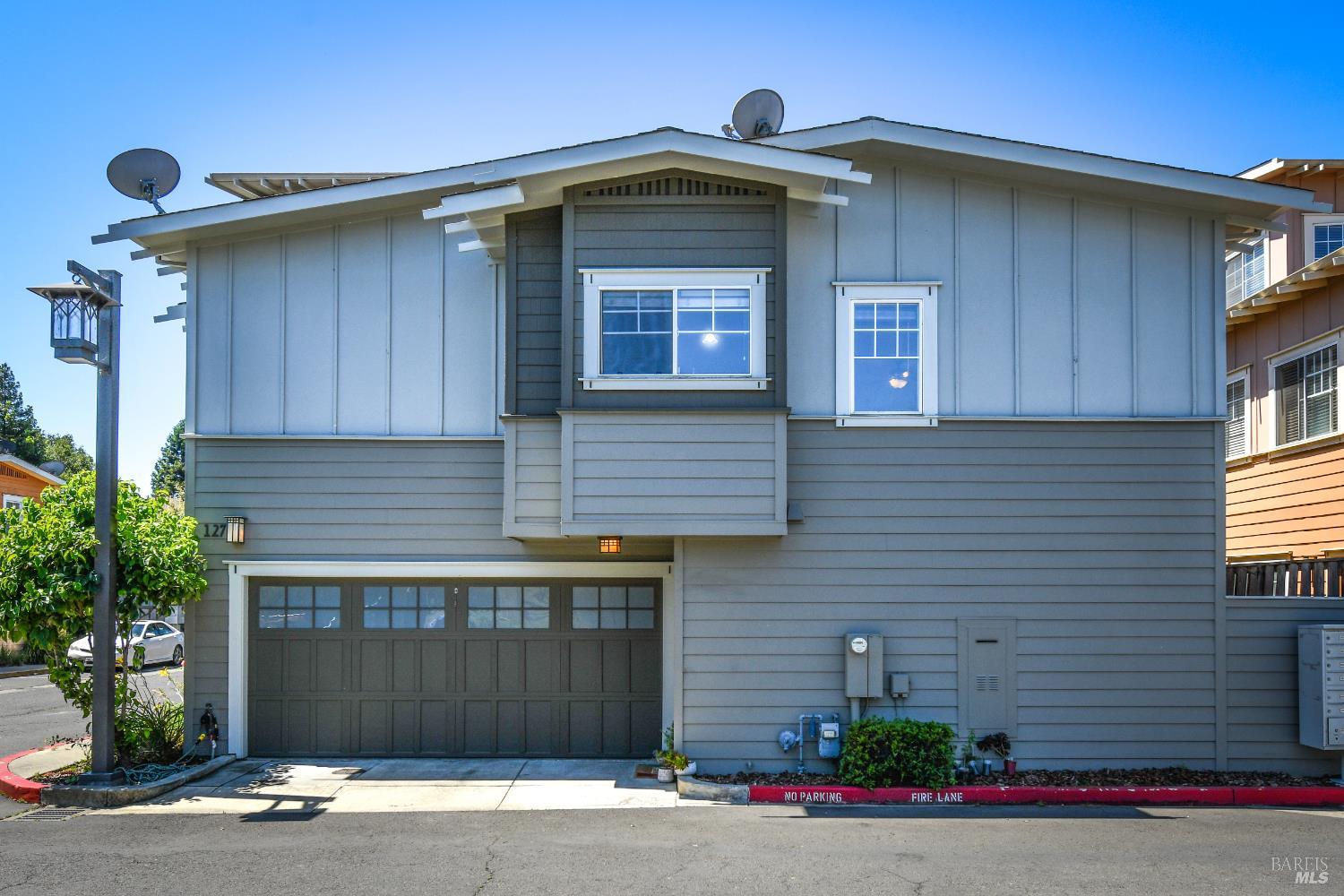 127 Valley Oak Drive Napa CA 94558