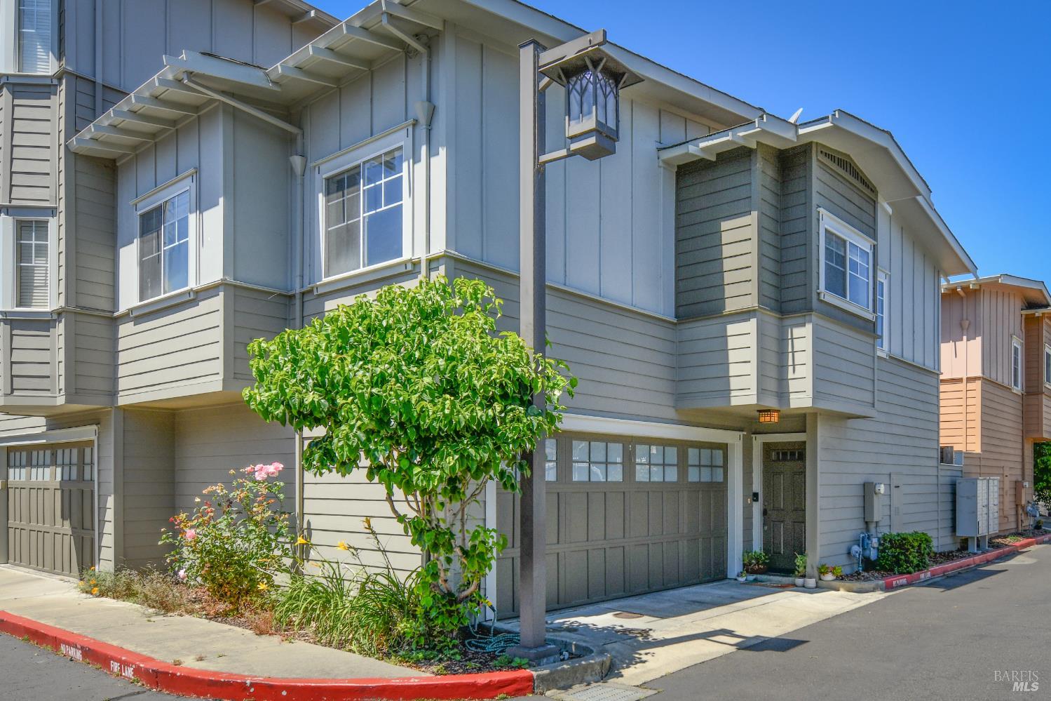 127 Valley Oak Drive Napa CA 94558