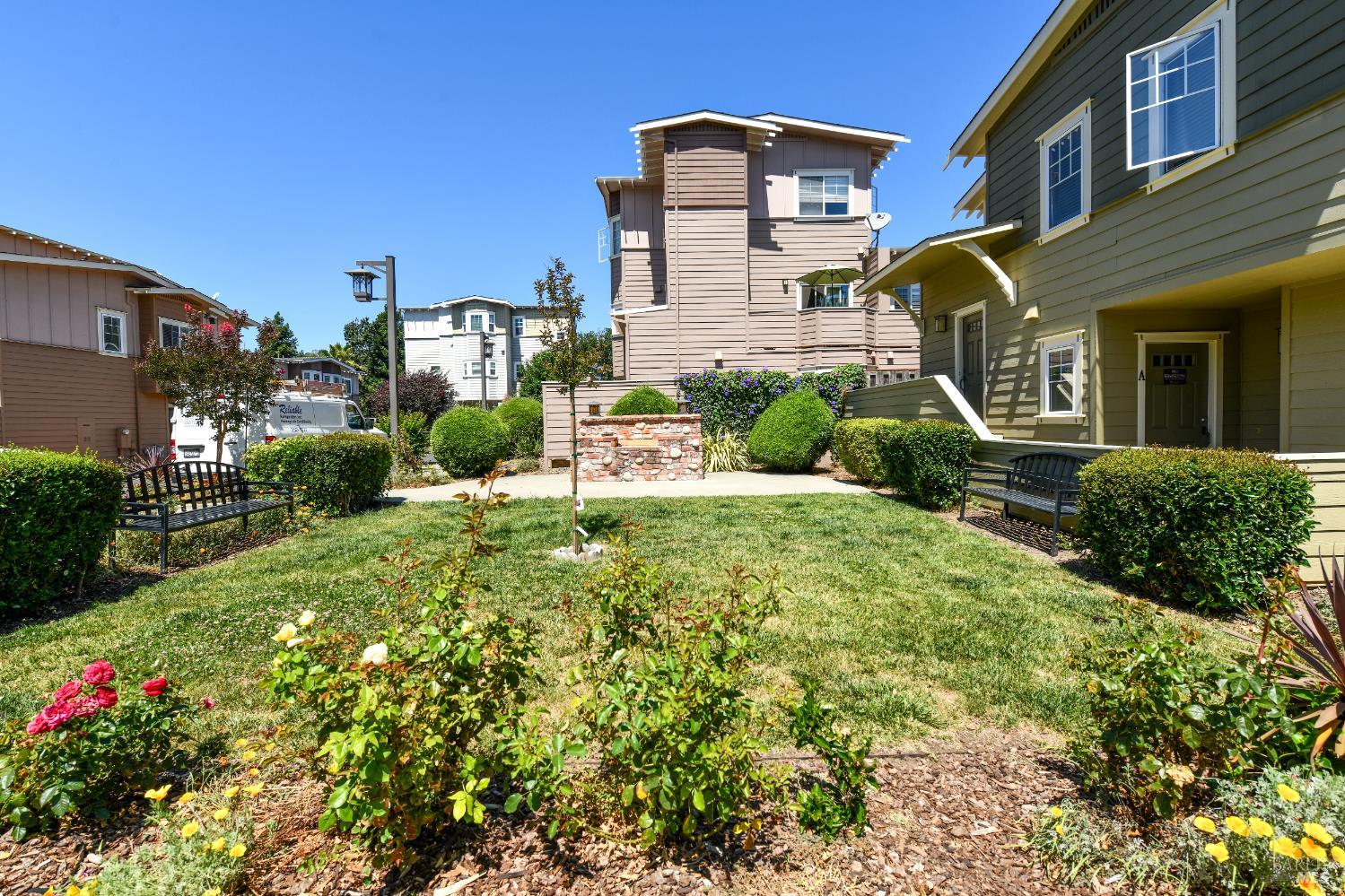 127 Valley Oak Drive Napa CA 94558