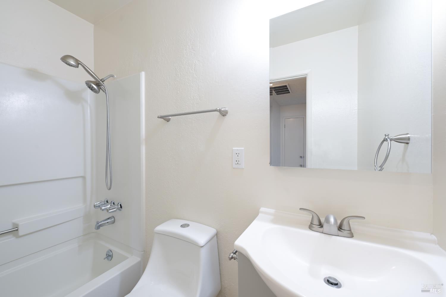 2520 Plata Court Santa Rosa CA 95403