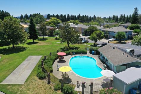 2520 Plata Court Santa Rosa CA 95403