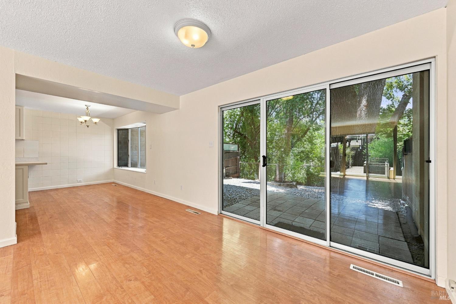 3148 Valley Green Lane Napa CA 94558