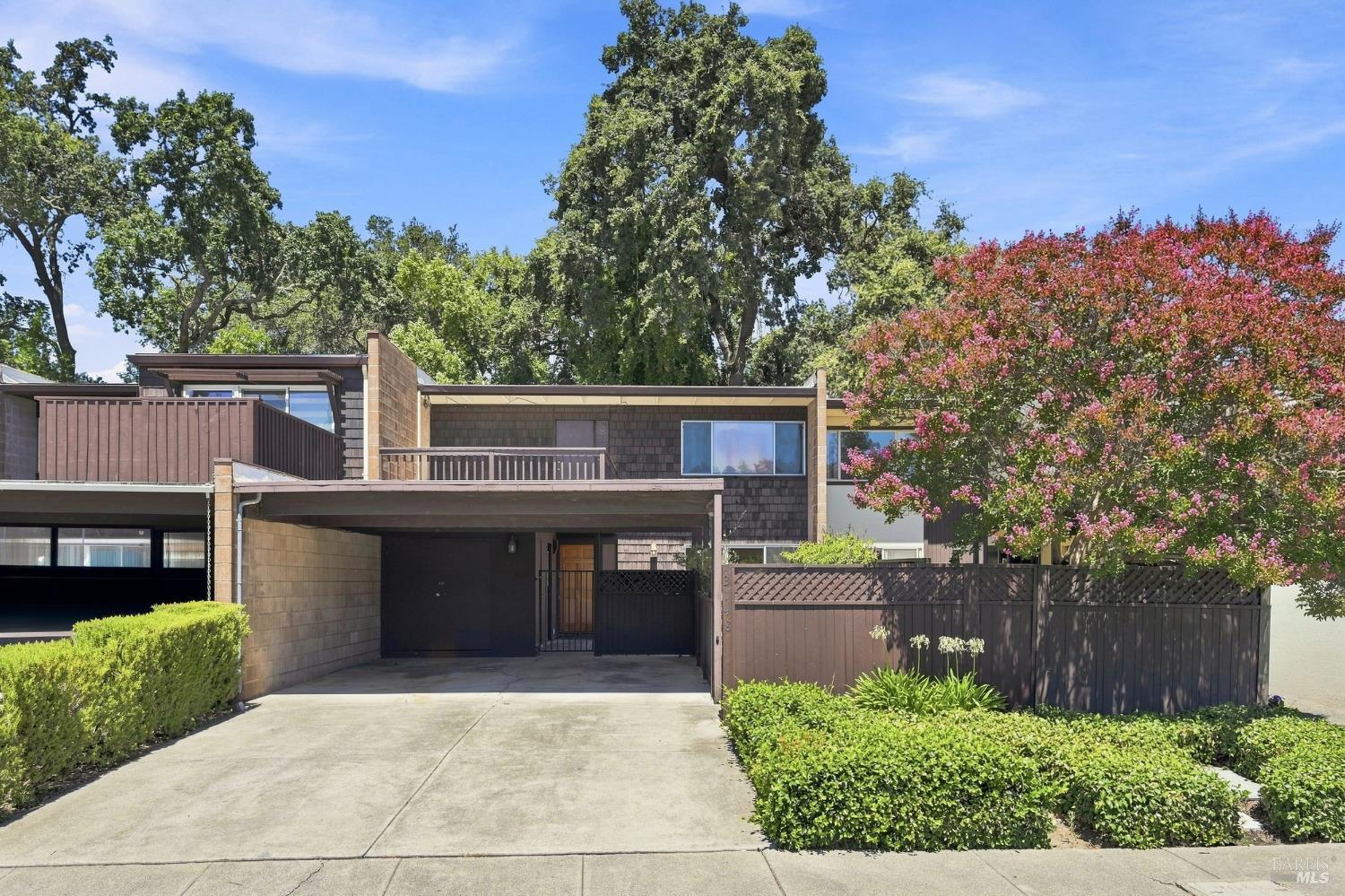 3148 Valley Green Lane Napa CA 94558