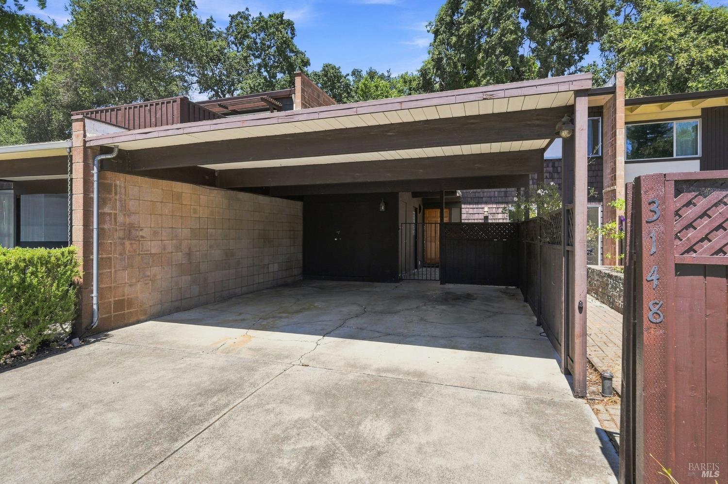 3148 Valley Green Lane Napa CA 94558