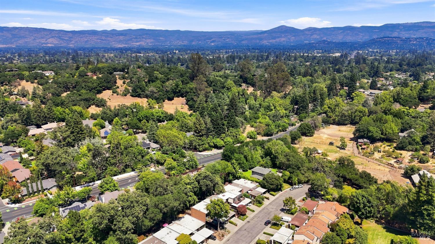 3148 Valley Green Lane Napa CA 94558