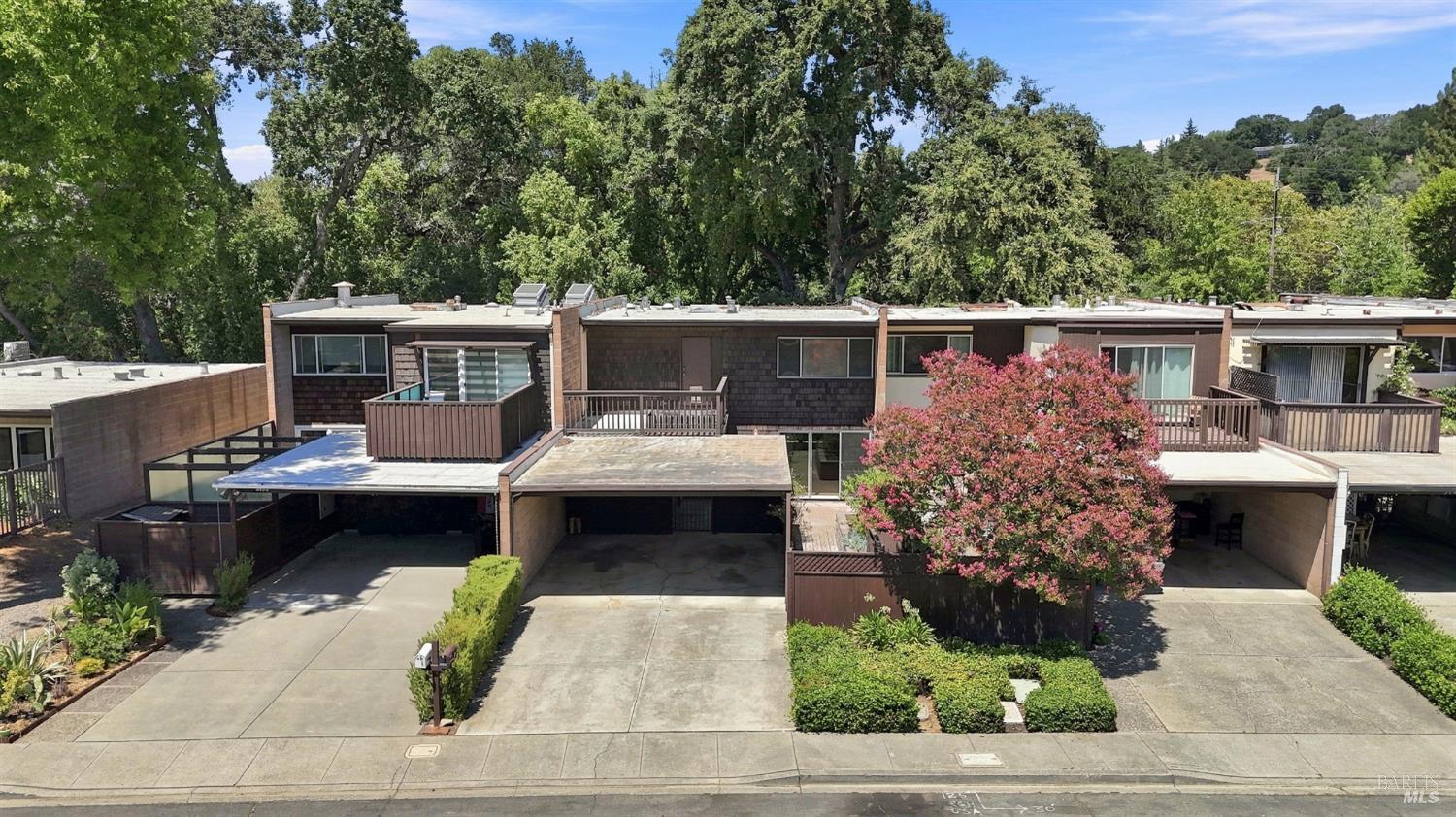 3148 Valley Green Lane Napa CA 94558