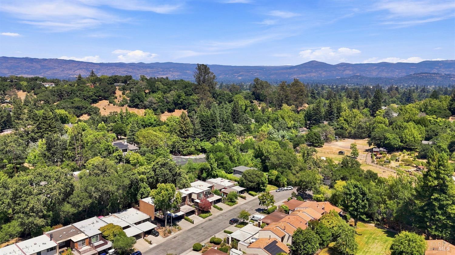3148 Valley Green Lane Napa CA 94558