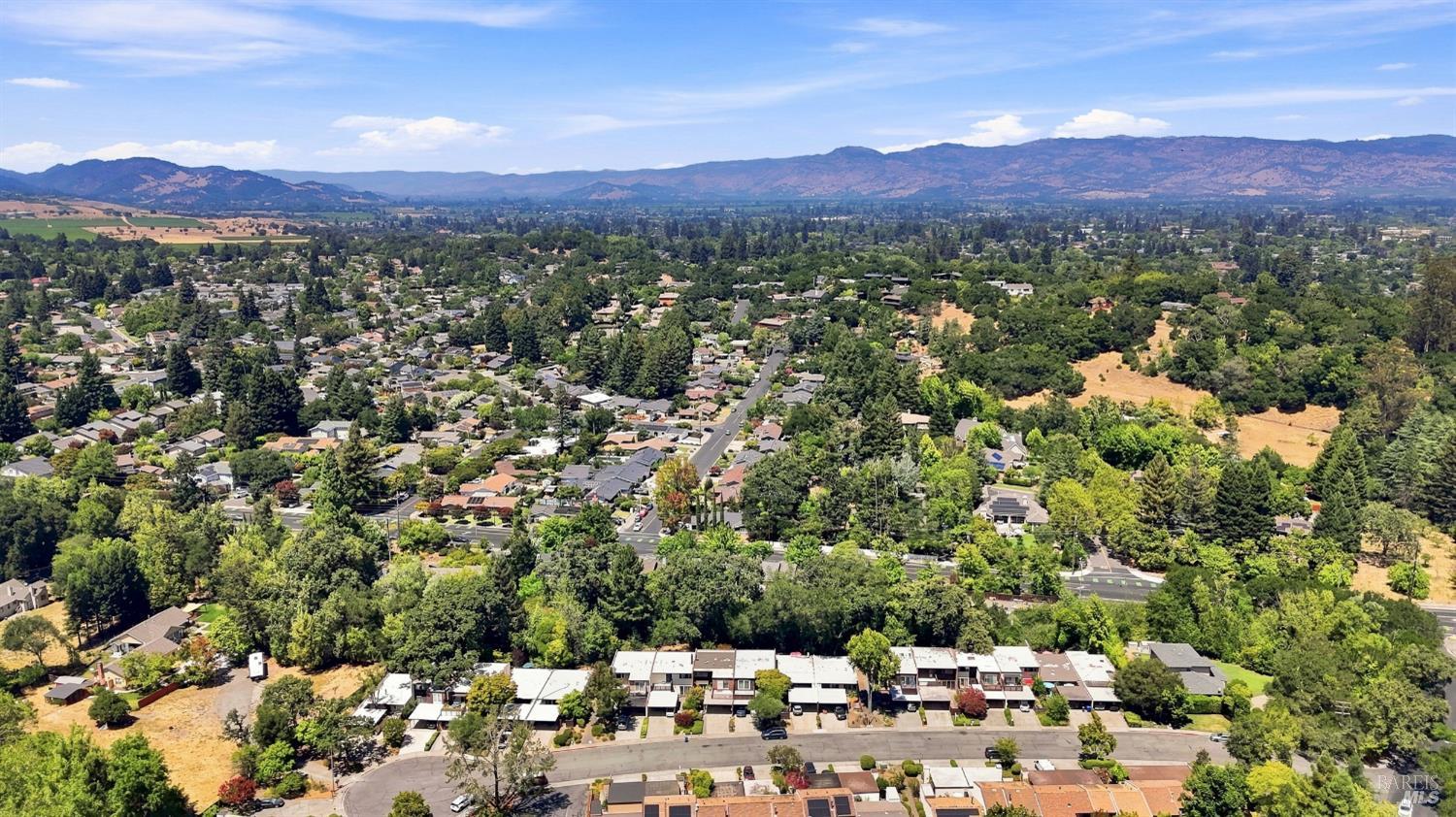 3148 Valley Green Lane Napa CA 94558
