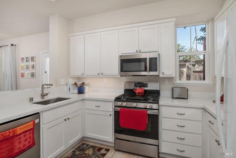 103 Amelia Way Novato CA 94949