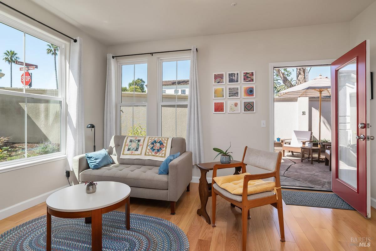 103 Amelia Way Novato CA 94949