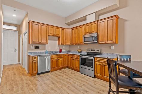 985 Doubles Drive Santa Rosa CA 95407
