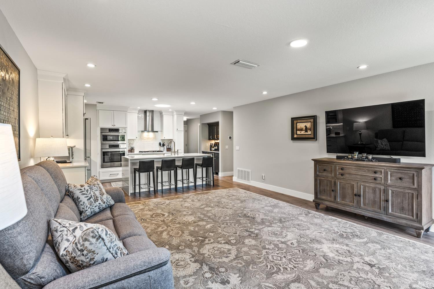 135 Vineyard Circle Yountville CA 94599