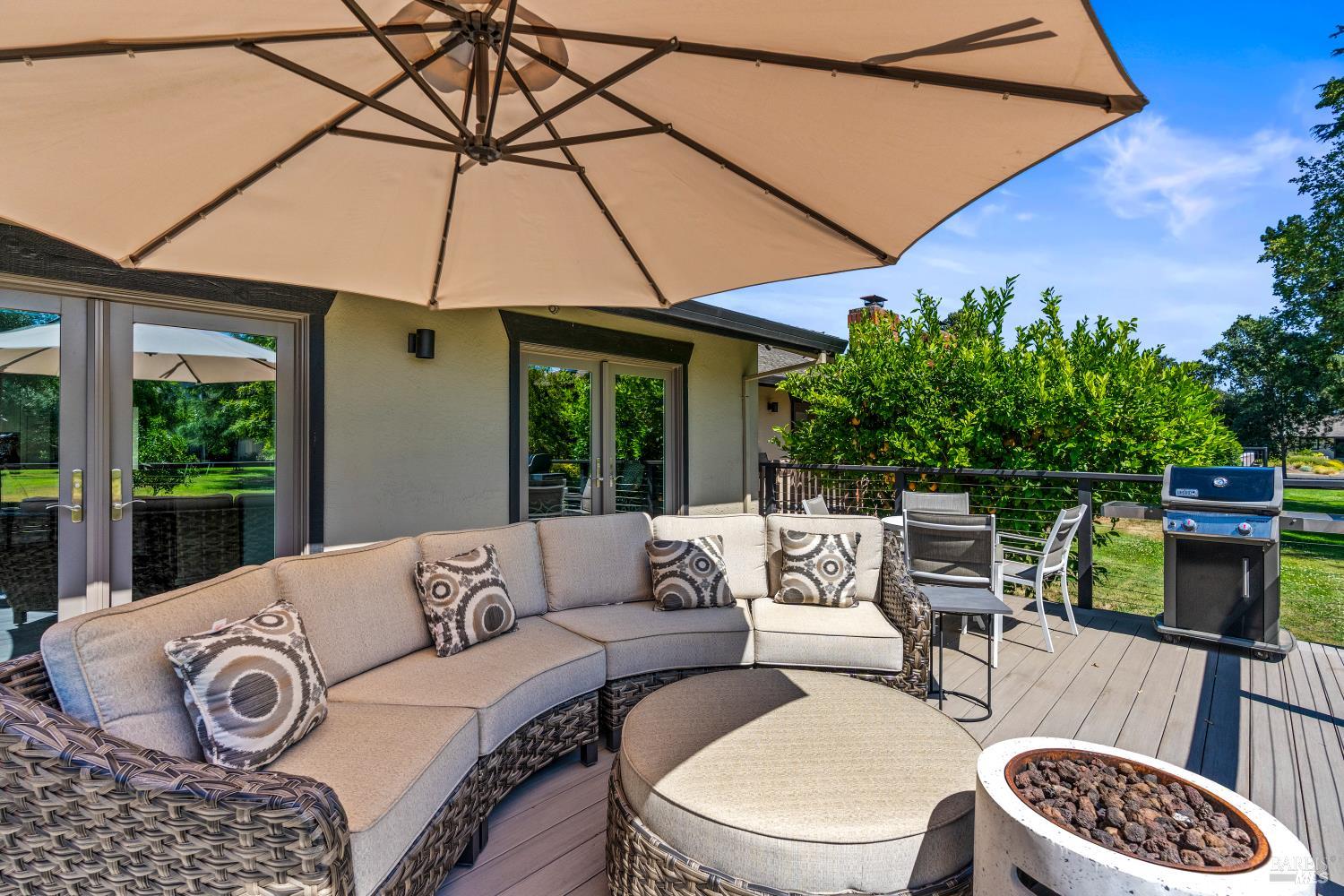 135 Vineyard Circle Yountville CA 94599