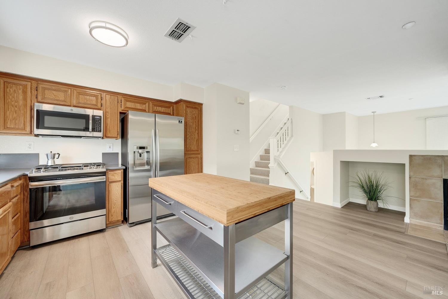 450 E E Street Benicia CA 94510